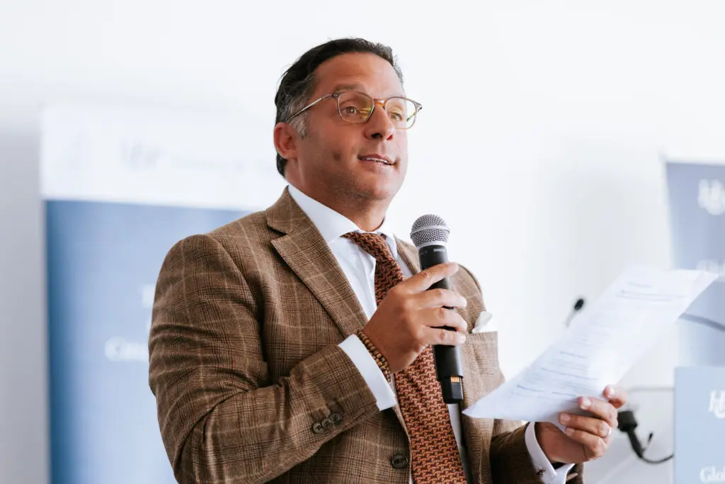 Steve A. Tineo NEXT LEVEL SPEAKERS – Expert in negotiation and conflict resolution