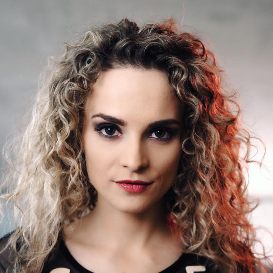 Victoria Neuhofer NEXT LEVEL SPEAKERS Founder of Damn Plastic & VEATZZ, Visionary, Sustainability Pioneer