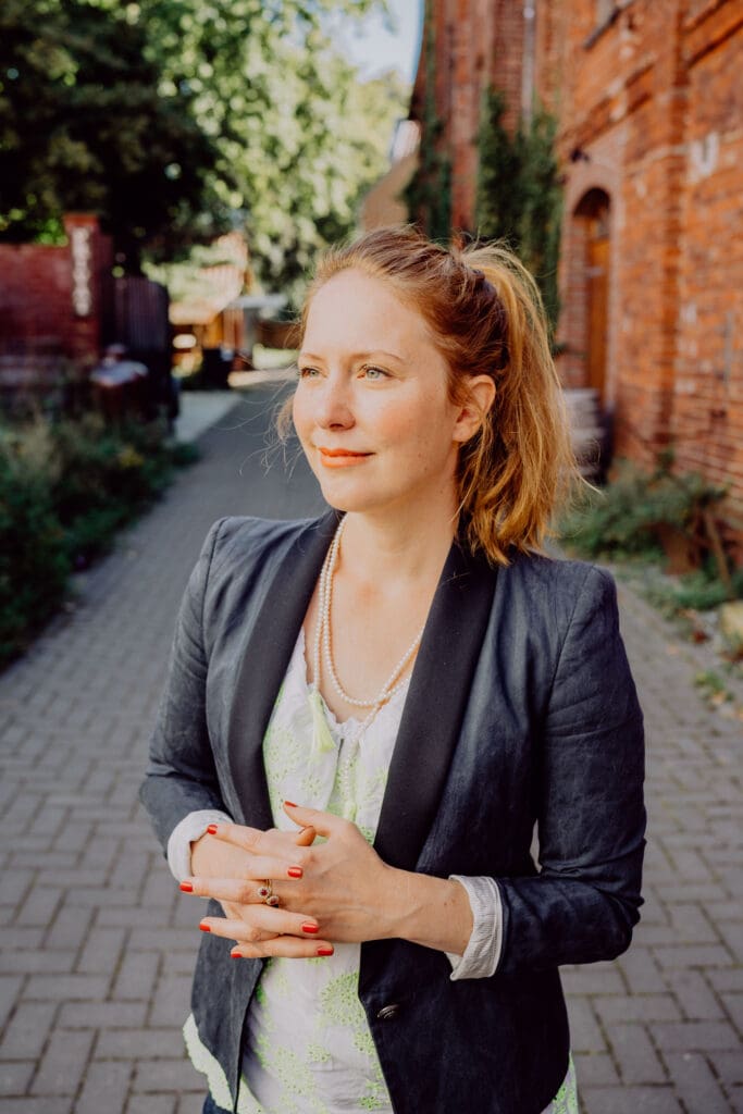 Hedi Schaefer NEXT LEVEL SPEAKERS - Innovationsstrategin Speakerin für Bewusstseinswandel, New Leadership und Lebensdesign in Zeiten des Umbruchs